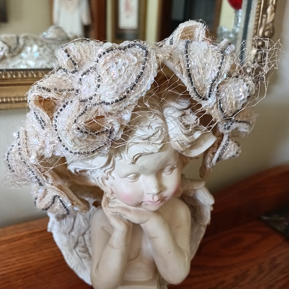 RARE BEAUTIFUL, VINTAGE 1940S BRIDAL HEADPIECE! BEADS N SEQUENCE HANDSEWN! - Picture 9 of 11